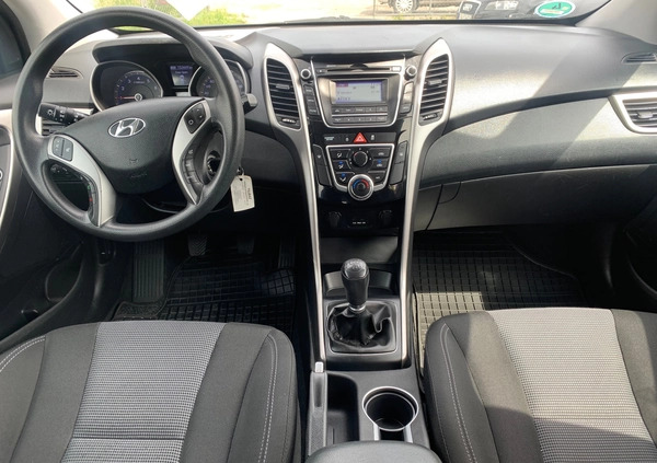 Hyundai I30 cena 35250 przebieg: 153400, rok produkcji 2013 z Głogów Małopolski małe 301
